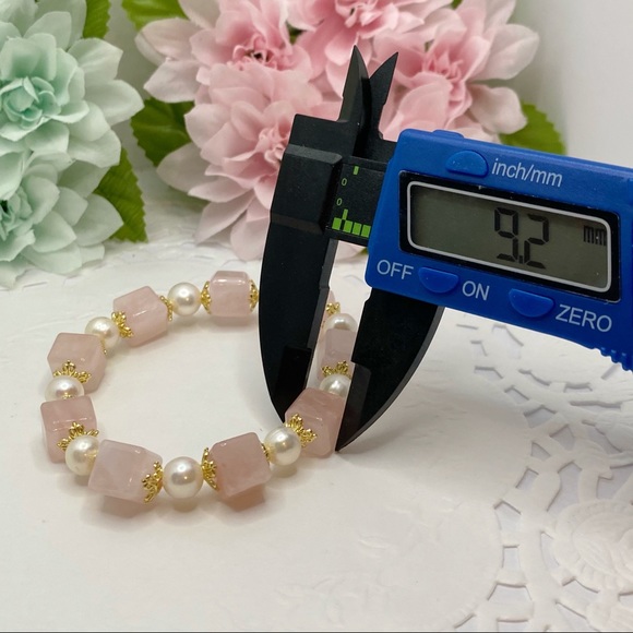 Nature Rose Quartz Pearl bracelet - Picture 11 of 11